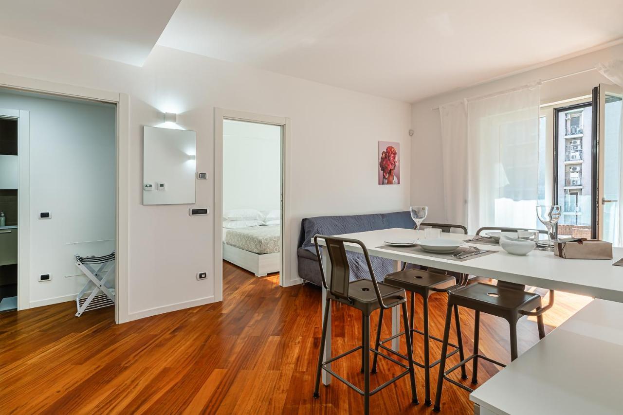 Central/garibaldi Luxurious Two-room Apartment. Apartment Mailand