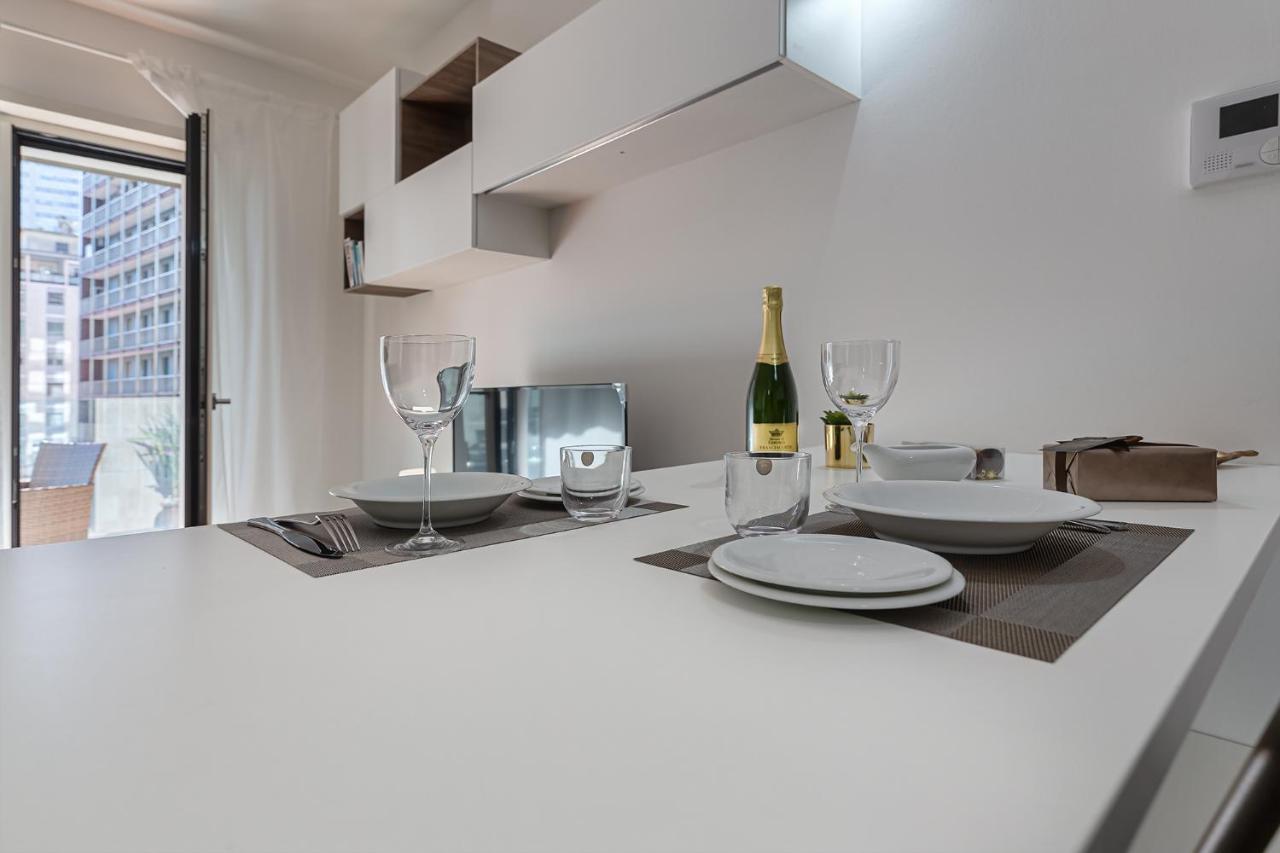 Apartment Central/garibaldi Luxurious Two-room Apartment. Mailand