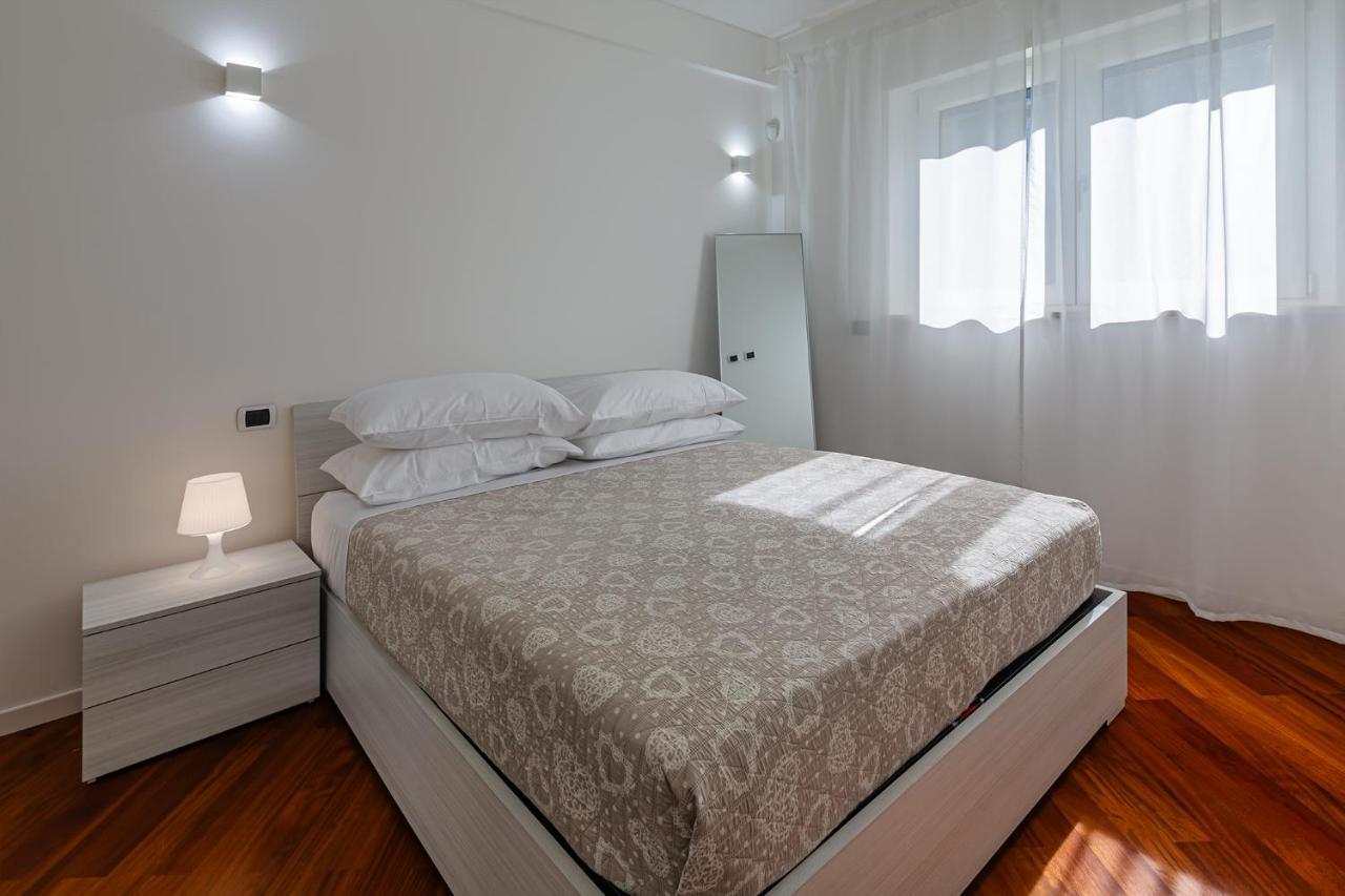 Central/garibaldi Luxurious Two-room Apartment. * Mailand