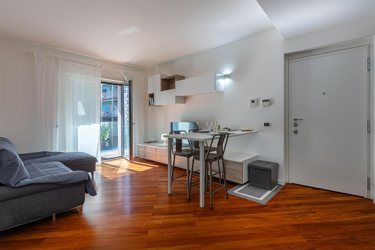 Central/garibaldi Luxurious Two-room Apartment. Apartment Mailand